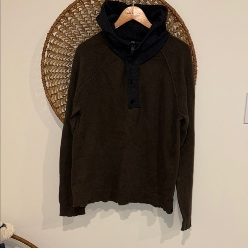 Express men’s brown/green and gray hooded sweater size large